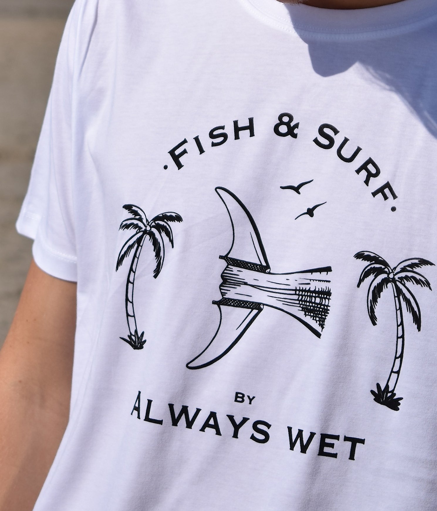 Fish & Surf - White, Organic, Fairtrade, Unisex Shirt