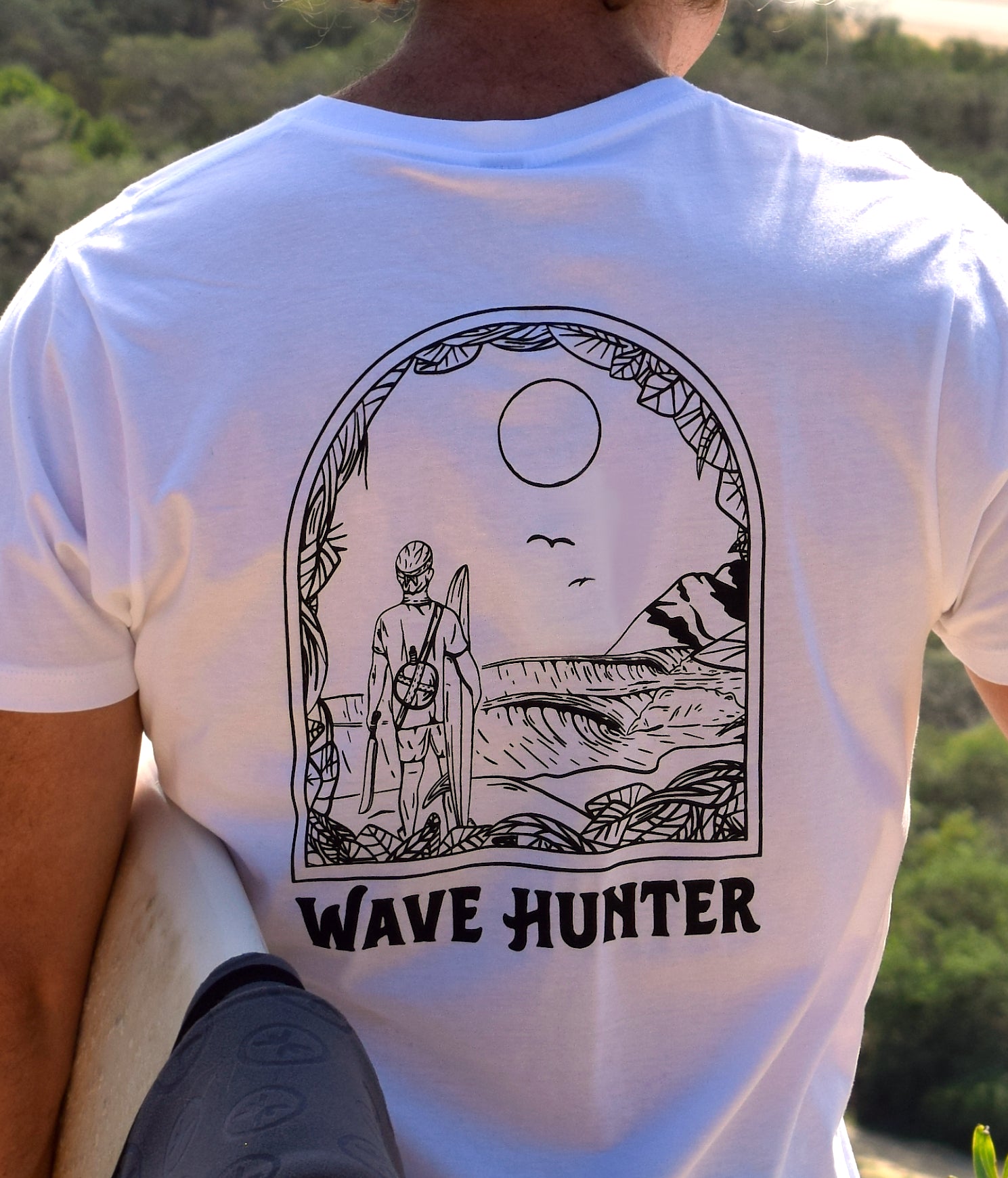 Wave Hunter - White, Organic, Fairtrade, Unisex Shirt